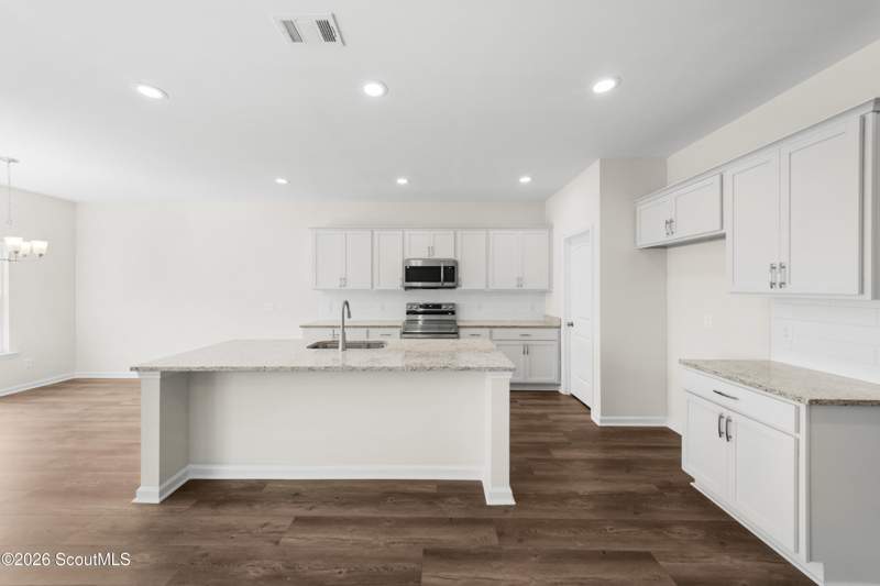 4 bedroom Single Family Residence at 41 Nautilus Avenue, Sweetwater at Golden Isles, Brunswick — photo 5
