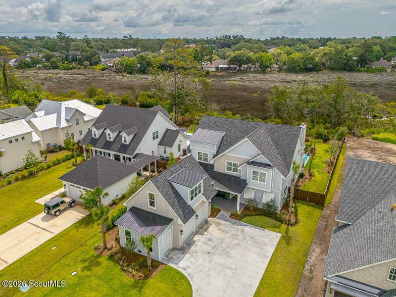 6 bedroom Single Family Residence at 28 Orchard Road, The Orchard, St. Simons Island — photo 2