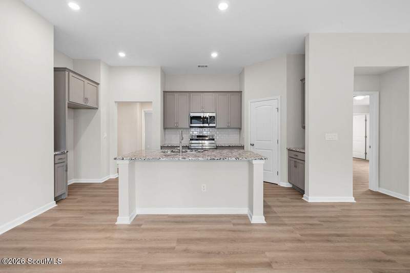 4 bedroom Single Family Residence at 11001 Woodland Trail, Woodland Cove, Brunswick — photo 3