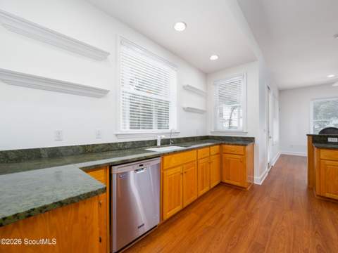 146 Royal Drive, Brunswick GA - photo 16 of 66