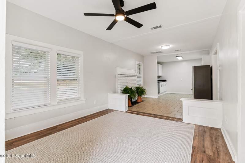 2 bedroom Single Family Residence at 1720 Albany Street, Town Commons, Brunswick — photo 4