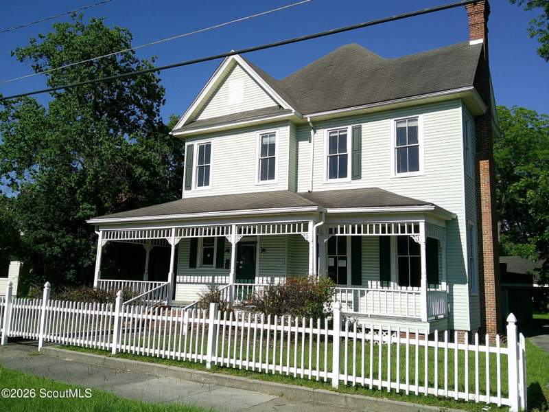 6 bedroom Single Family Residence at 405 Gilmore Street, No Recorded Subdivision, Waycross — photo 2