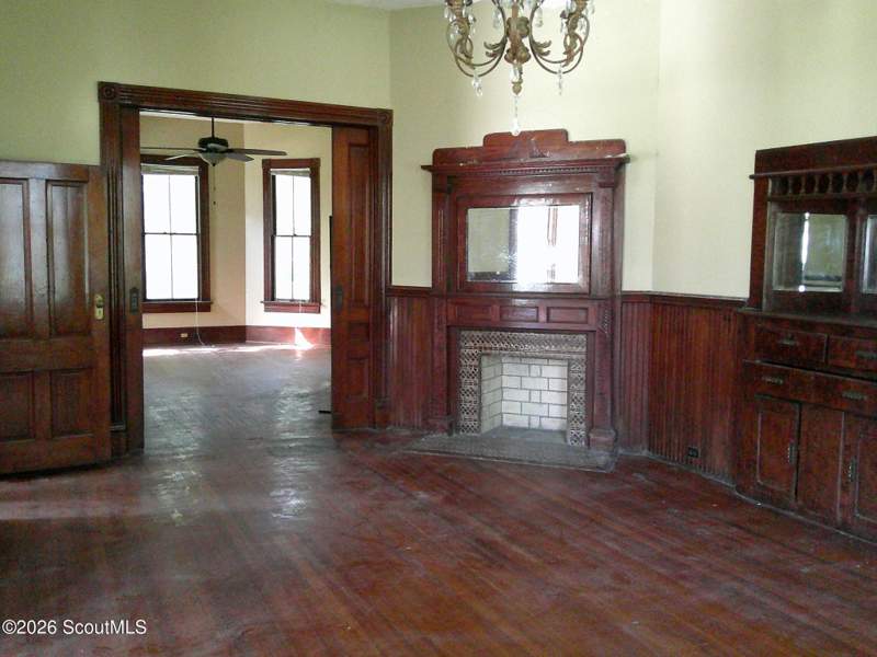 6 bedroom Single Family Residence at 405 Gilmore Street, No Recorded Subdivision, Waycross — photo 3