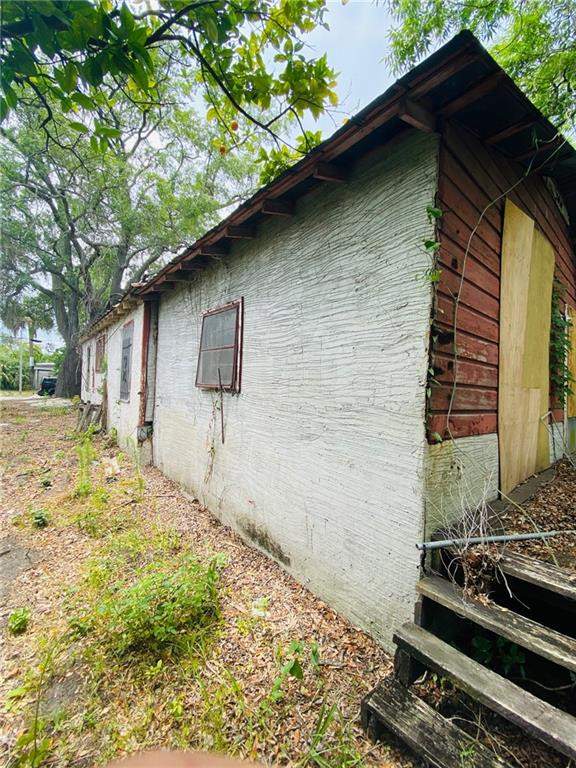 3 bedroom Single Family Residence at 2406 Gordon Street, Town Commons, Brunswick — photo 3