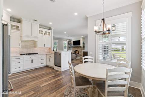 154 Robertson Circle, St. Simons Island GA - photo 13 of 43