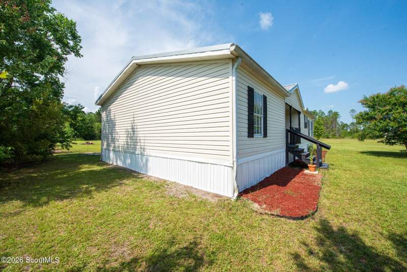 3 bedroom Manufactured Home at 10724 Ga-94, No Recorded Subdivision, Saint George — photo 4