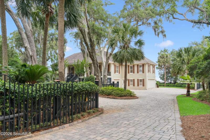 5 bedroom Single Family Residence at 423 Mimosa Drive, West Point, St. Simons Island — photo 4