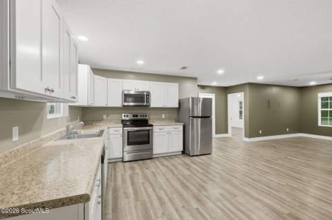 619 Red Hawk Drive, Waynesville GA - photo 8 of 53