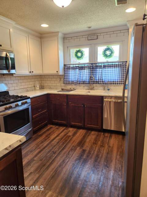 327 Anita Street, Waycross GA - photo 8 of 25
