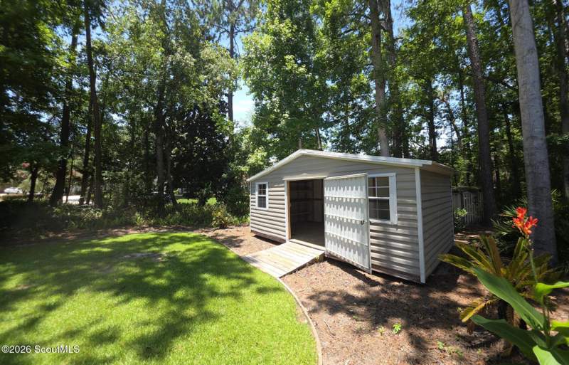 4 bedroom Single Family Residence at 127 Dodge Road, Dunbar Acres, St. Simons Island — photo 5