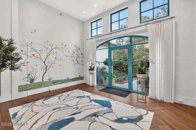 5 bedroom Single Family Residence at 235 W Eleventh Street, Sea Island Ex1, Sea Island — photo 5