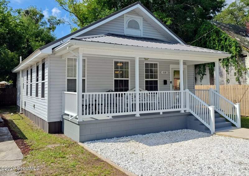 2 bedroom Single Family Residence at 1608 Monck Street, Town Commons, Brunswick — photo 2