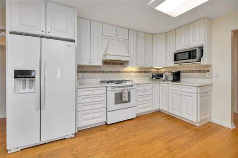 107 Arthur J Moore Drive, St. Simons Island GA - photo 16 of 52