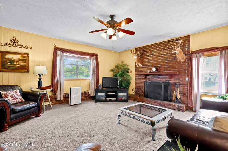 3 bedroom Single Family Residence at 3275 Crestview Drive, No Recorded Subdivision, Blackshear — photo 5