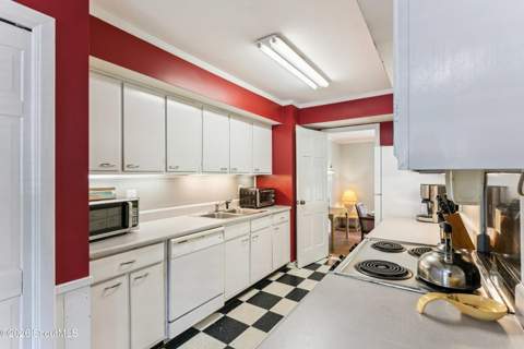 205 Palm Drive, St. Simons Island GA - photo 8 of 20