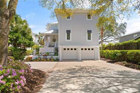 1709 Dixon Lane, St. Simons Island GA - photo 9 of 81
