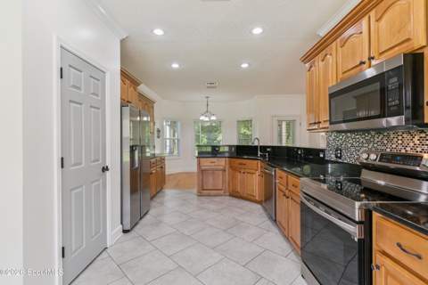 885 Buck Swamp Road, Brunswick GA - photo 9 of 27