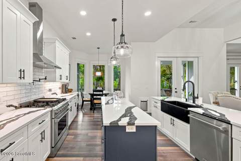100 Virginia Drive, St. Simons Island GA - photo 8 of 70