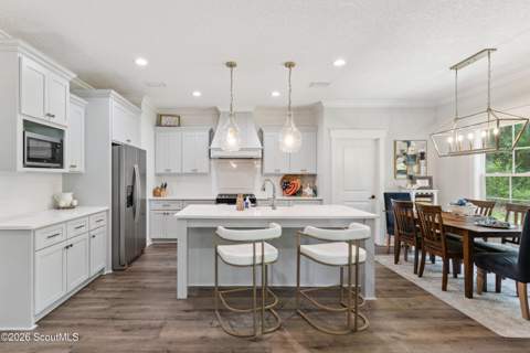 1034 Captains Cv Way, St. Simons Island GA - photo 11 of 33
