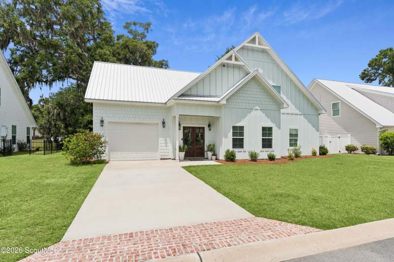 4 bedroom Single Family Residence at 1034 Captains Cv Way, Captain's Cove, St. Simons Island — photo 2