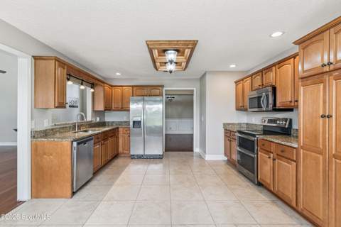 203 Cumberland Drive, Kingsland GA - photo 13 of 30