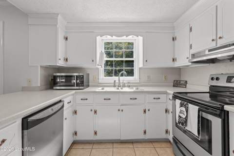 1602 Saint Marys Drive, Waycross GA - photo 17 of 39