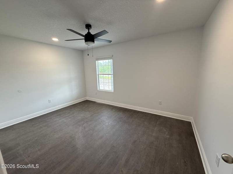 3 bedroom Single Family Residence at 5487 Old Waynesville Road, Hawk's Landing, Waynesville — photo 5