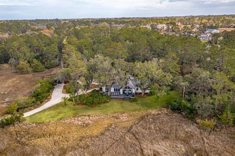 3 bedroom Single Family Residence at 6201 Frederica Road, Wesley Lee Estate, St. Simons Island — photo 3