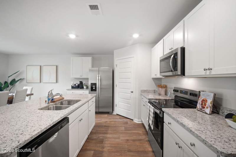 4 bedroom Single Family Residence at 112 Laguna Way, The Lakes at North Glynn, Brunswick — photo 3