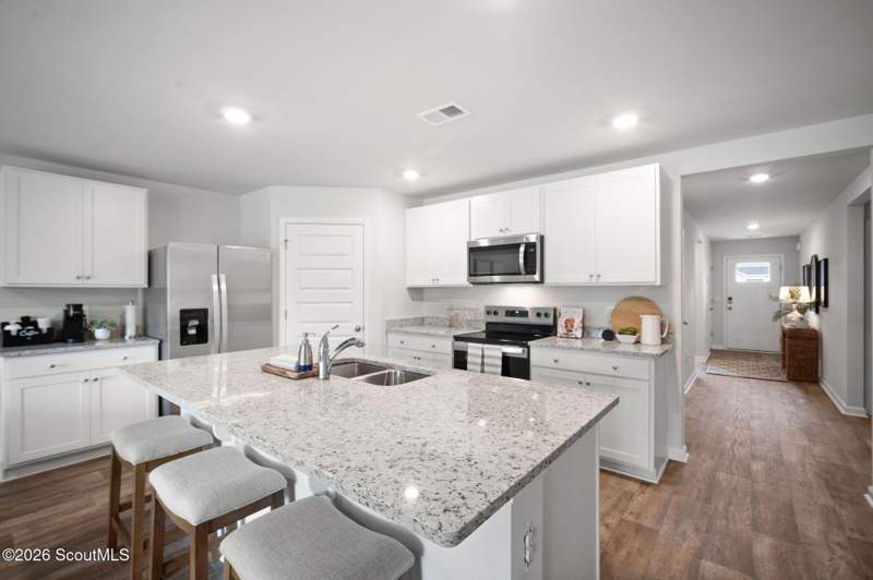 4 bedroom Single Family Residence at 112 Laguna Way, The Lakes at North Glynn, Brunswick — photo 4