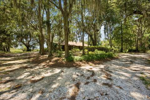811 Park Street, St. Marys GA - photo 7 of 105