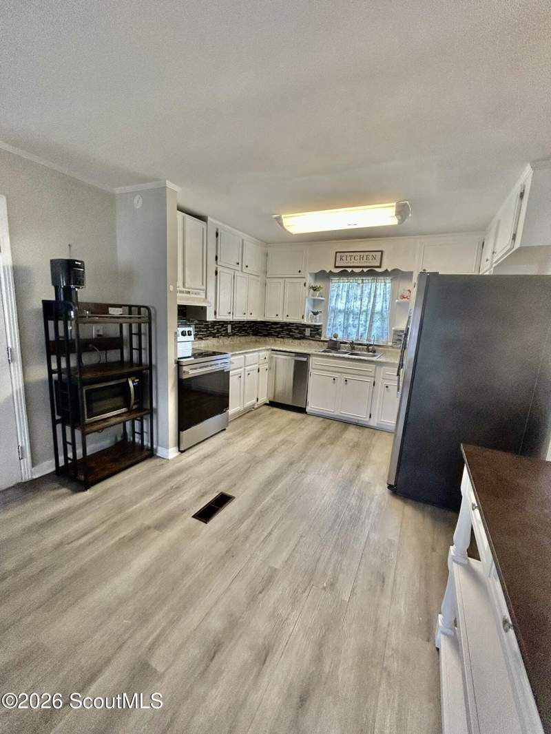 3 bedroom Single Family Residence at 1715 City Boulevard, No Recorded Subdivision, Waycross — photo 4