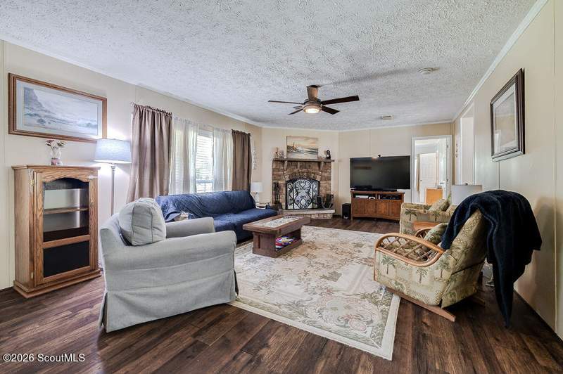 3 bedroom Single Family Residence at 1167 Pine Lake Loop, Eulonia Lake Estate, Townsend — photo 4