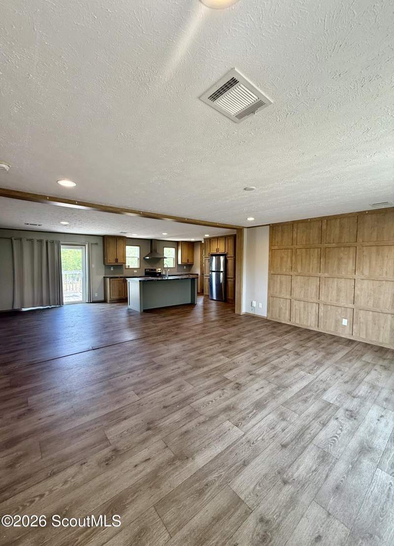 5 bedroom Single Family Residence at 3776 Us-301, No Recorded Subdivision, Jesup — photo 3