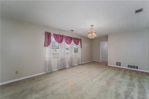 1100 Winona Avenue, Waycross GA - photo 6 of 35