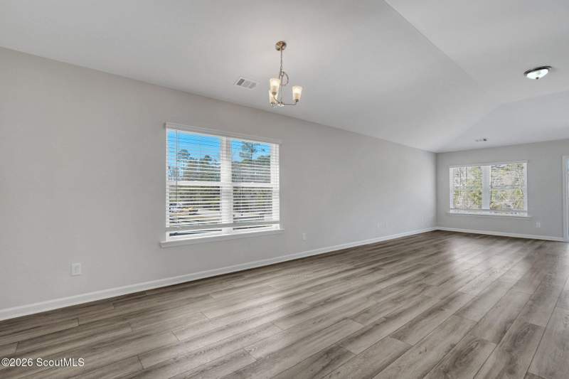 4 bedroom Single Family Residence at 14 Fulham Road, Majestic Oaks, Brunswick — photo 4
