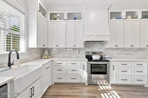 311 Peachtree Street, St. Simons Island GA - photo 9 of 53