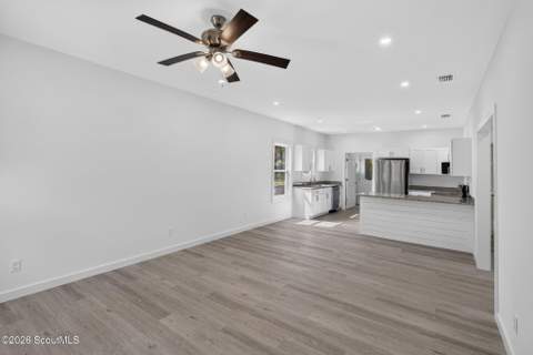 622 Kellsie Circle, Darien GA - photo 8 of 23