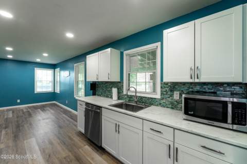 1406 Myers Avenue, Waycross GA - photo 12 of 28