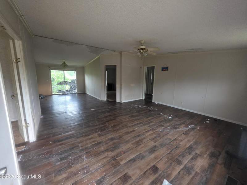 4 bedroom Single Family Residence at 61 Drury Lane, Drury Road Phase I, Hortense — photo 5