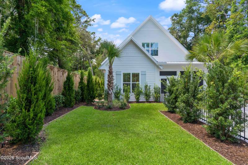 4 bedroom Single Family Residence at 117 Quamley Wells Drive, Jewtown, St. Simons Island — photo 3