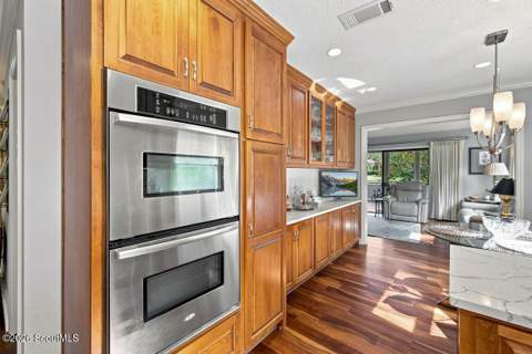 135 Colonial Drive, St. Simons Island GA - photo 11 of 59