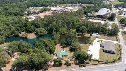 6120 New Jesup Highway, Brunswick GA - photo 6 of 38