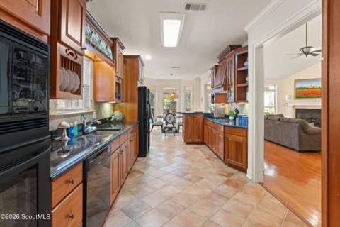 140 Raymonds Grant Trace, St. Simons Island GA - photo 10 of 38