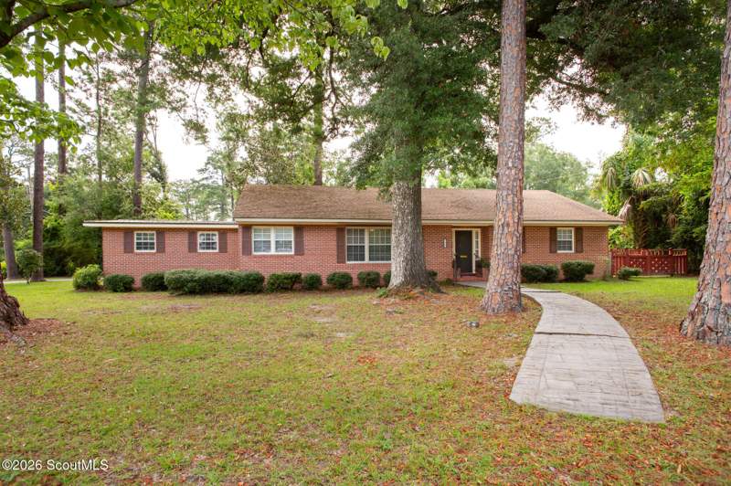 3 bedroom Single Family Residence at 1112 Hill Street, Cherokee Heights, Waycross — photo 2