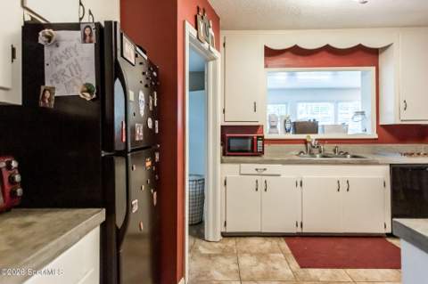 1112 Hill Street, Waycross GA - photo 12 of 47