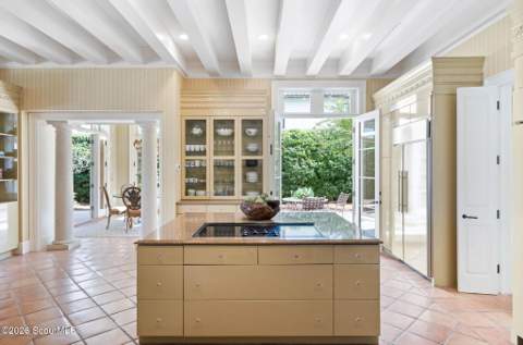 318 W Forty Sixth Street, Sea Island GA - photo 17 of 100