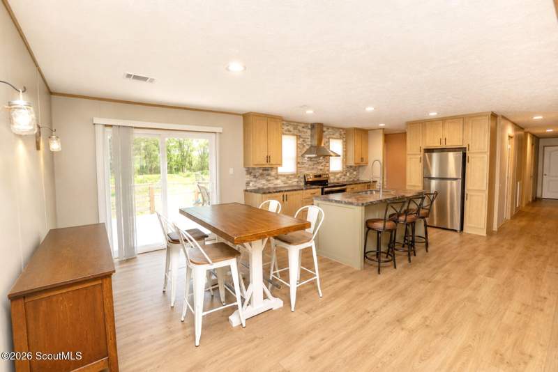 5 bedroom Single Family Residence at 6191 Brittany Circle, No Recorded Subdivision, Blackshear — photo 4