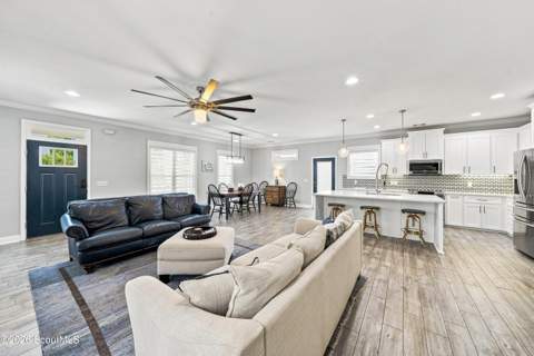 123 Serenity Lane, St. Simons Island GA - photo 7 of 31