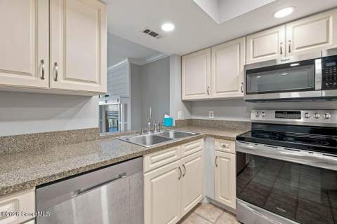 320 Brockinton Marsh, St. Simons Island GA - photo 18 of 39